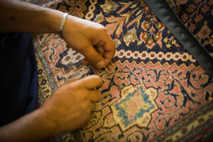 Atelier de restauration de tapis anciens